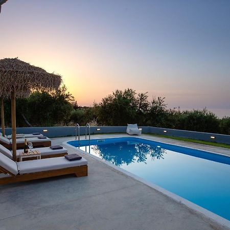 Gramvella Resort Adelianósz Kámbosz Kültér fotó